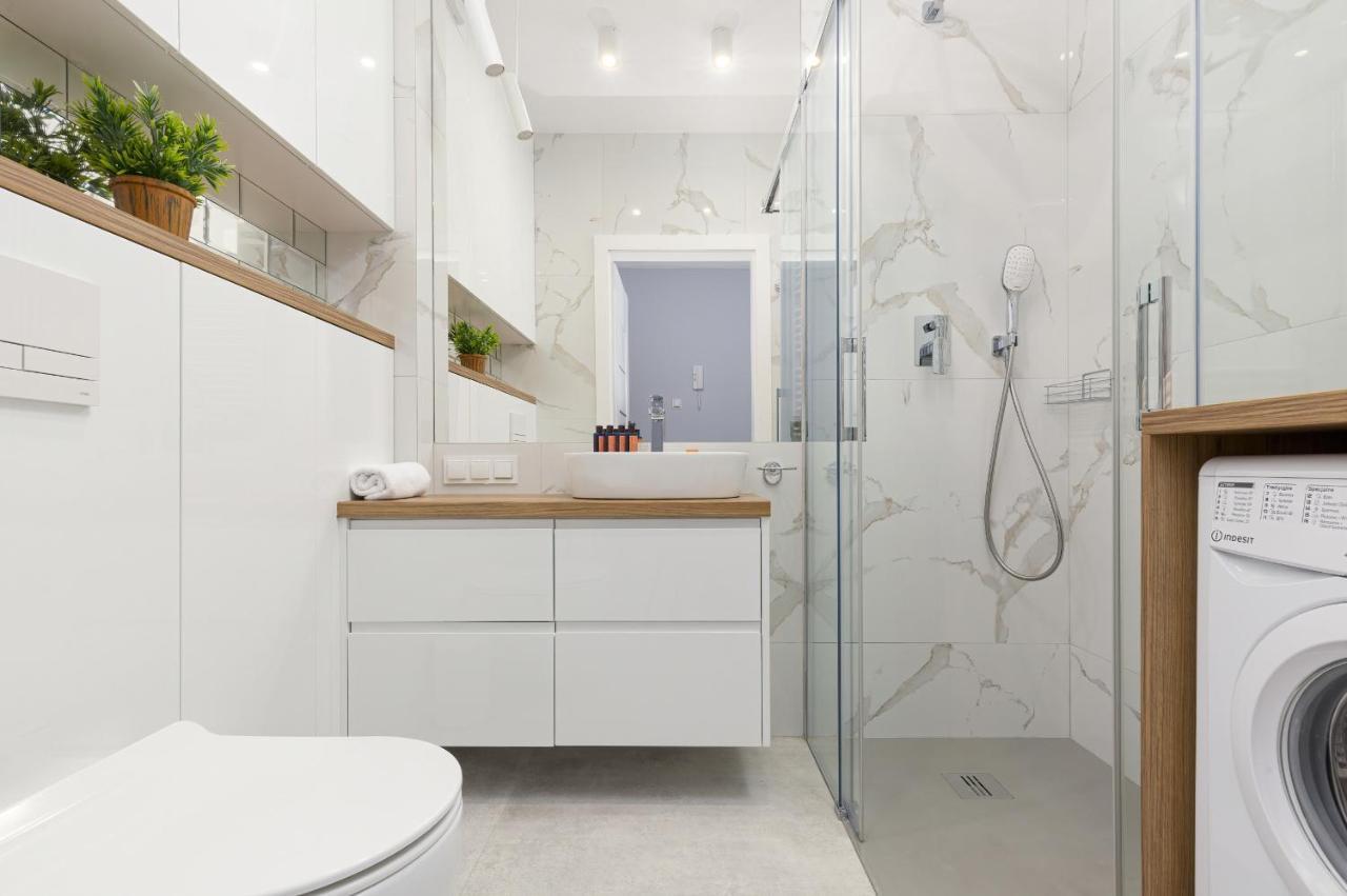Apartament Dom Przy Okrzei By Renters Prestige Warsawa Bagian luar foto
