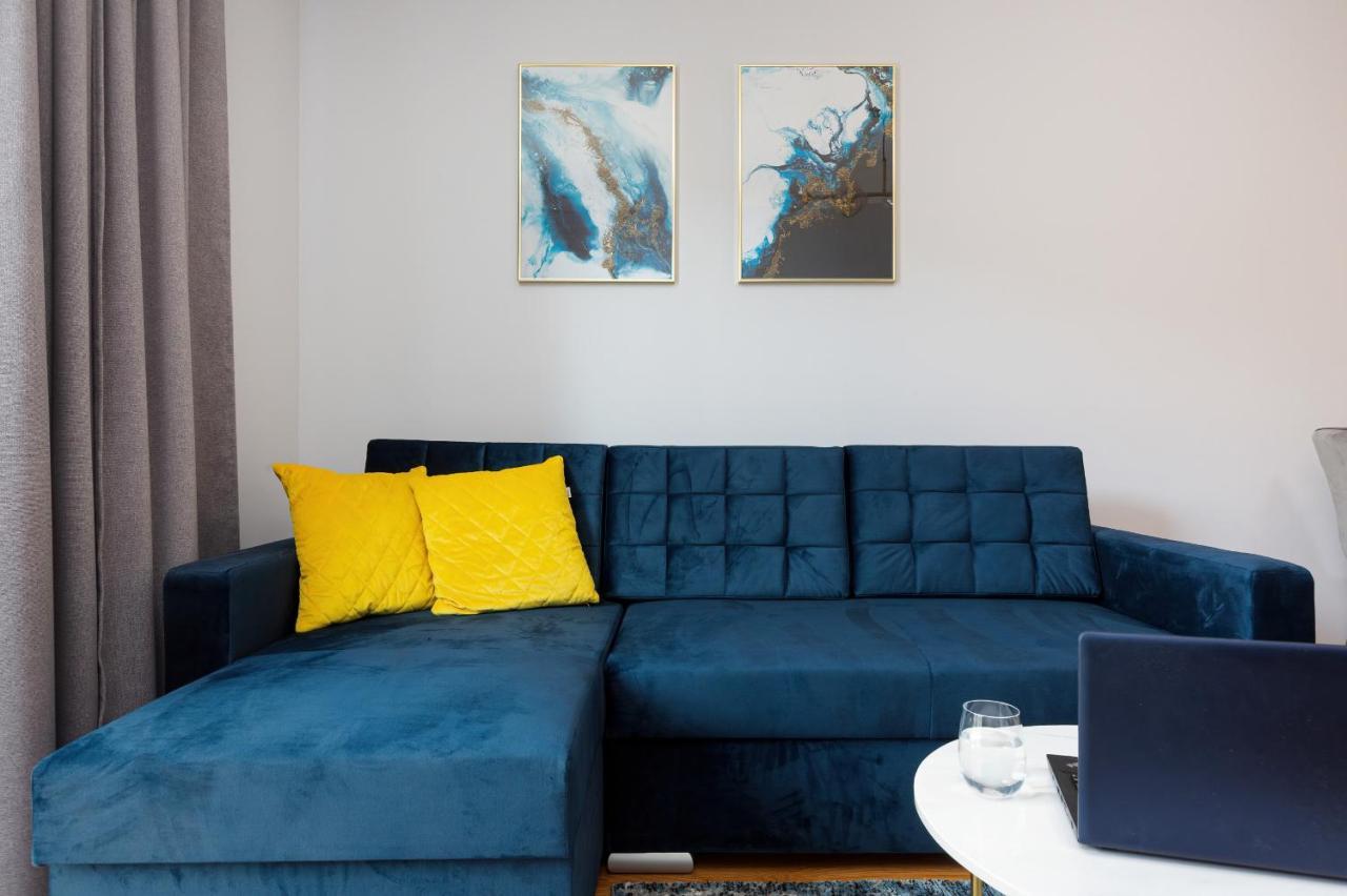 Apartament Dom Przy Okrzei By Renters Prestige Warsawa Bagian luar foto